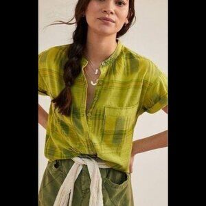 Anthropologie Pilcro Hannah Surf Blouse. Green Tshirt. Size XS